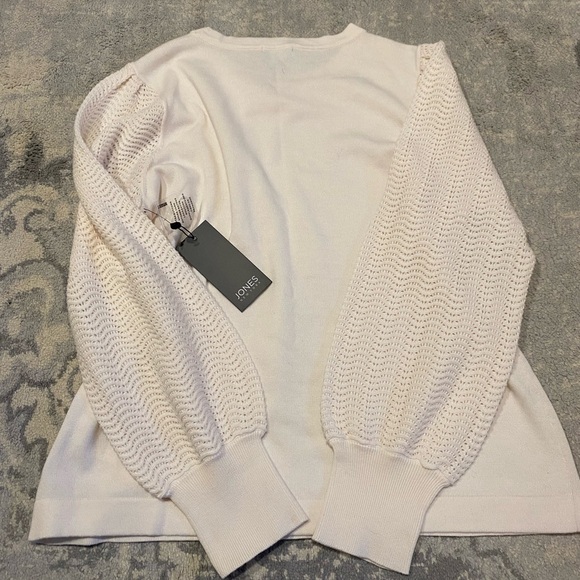 Jones New York Cream Sweater with Stitch Sleeves - Picture 3 of 4